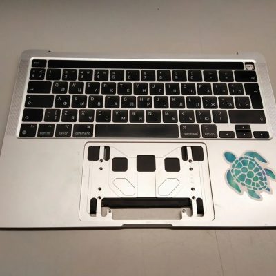 топкейс MacBook Pro A2338